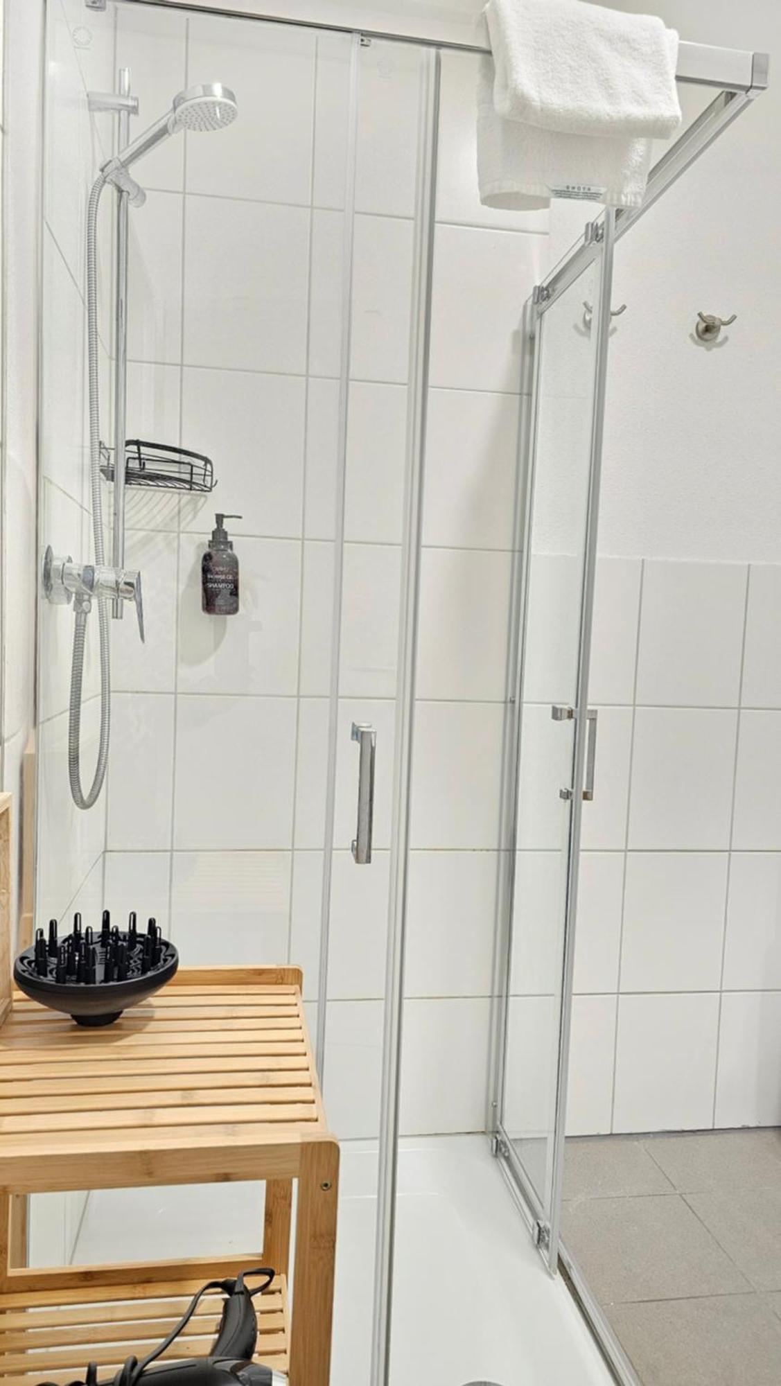 Design-Apartment II Boxspring I Nespresso I Balkon I Basel 10 Km I Tiefgarage Eimeldingen Εξωτερικό φωτογραφία